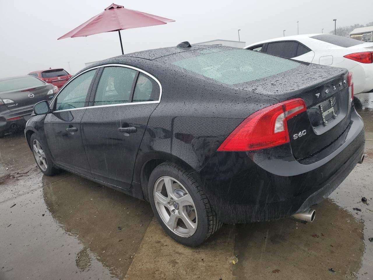 VIN YV1612FS6D1232477 2013 VOLVO S60 no.2