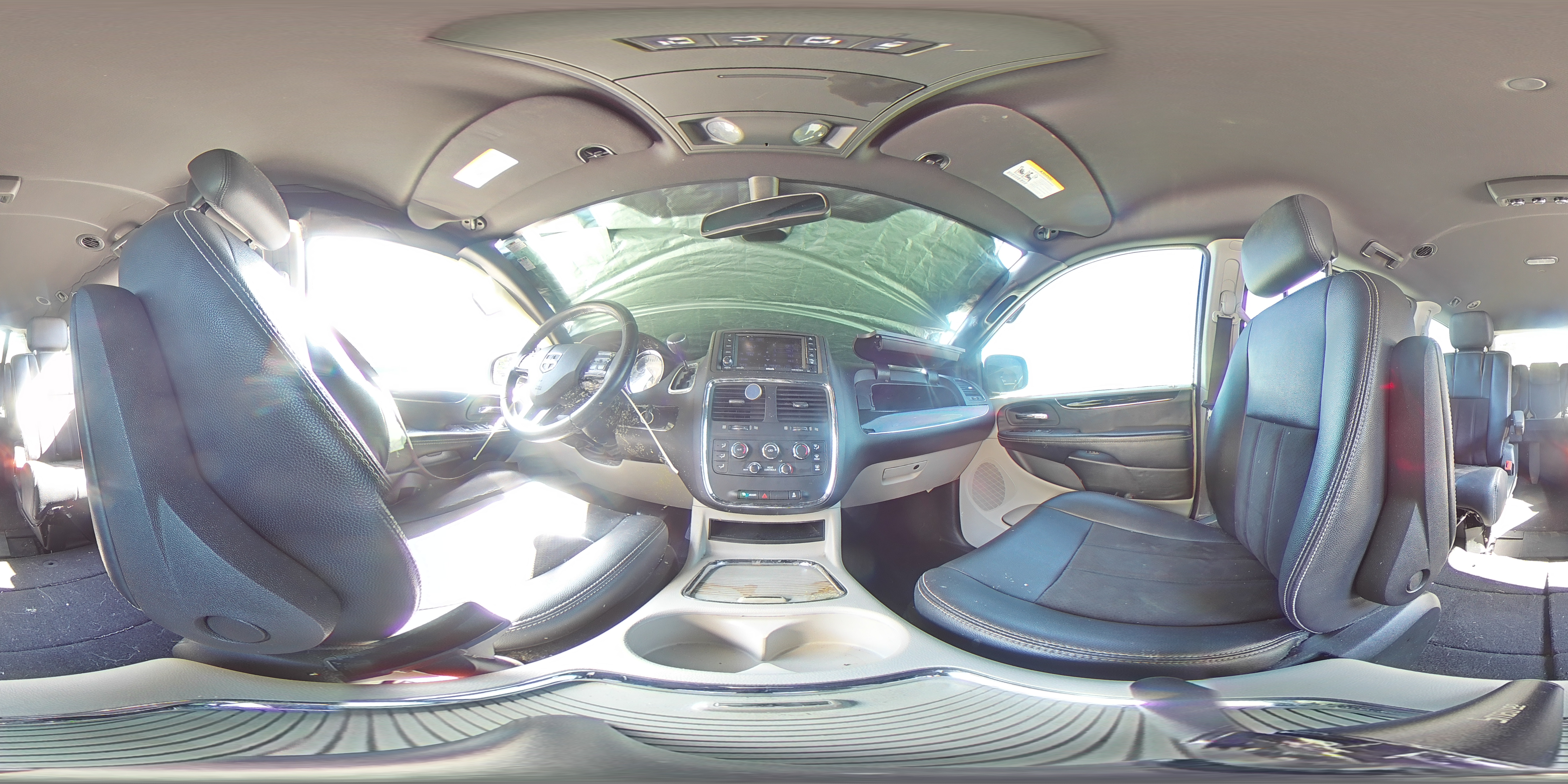 2019 Dodge Caravan - Image 13