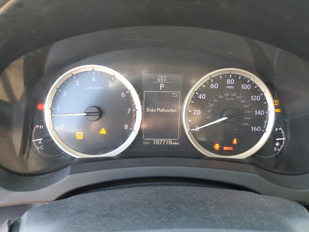 2014 Lexus IS - Image 9