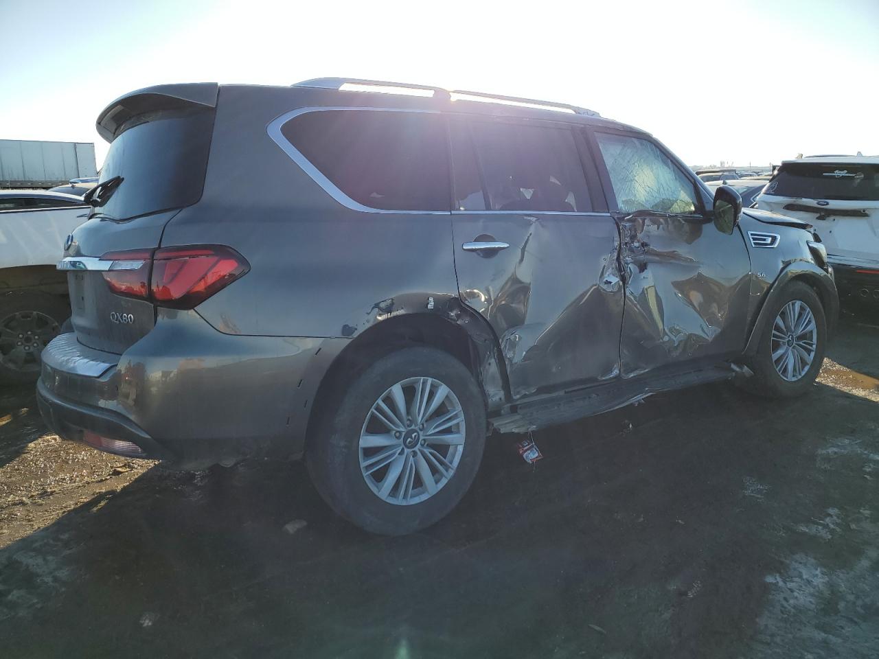 2019 Infiniti QX80 - Image 3