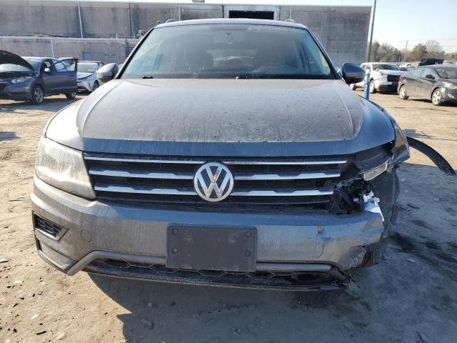  VOLKSWAGEN TIGUAN 2018 Серый
