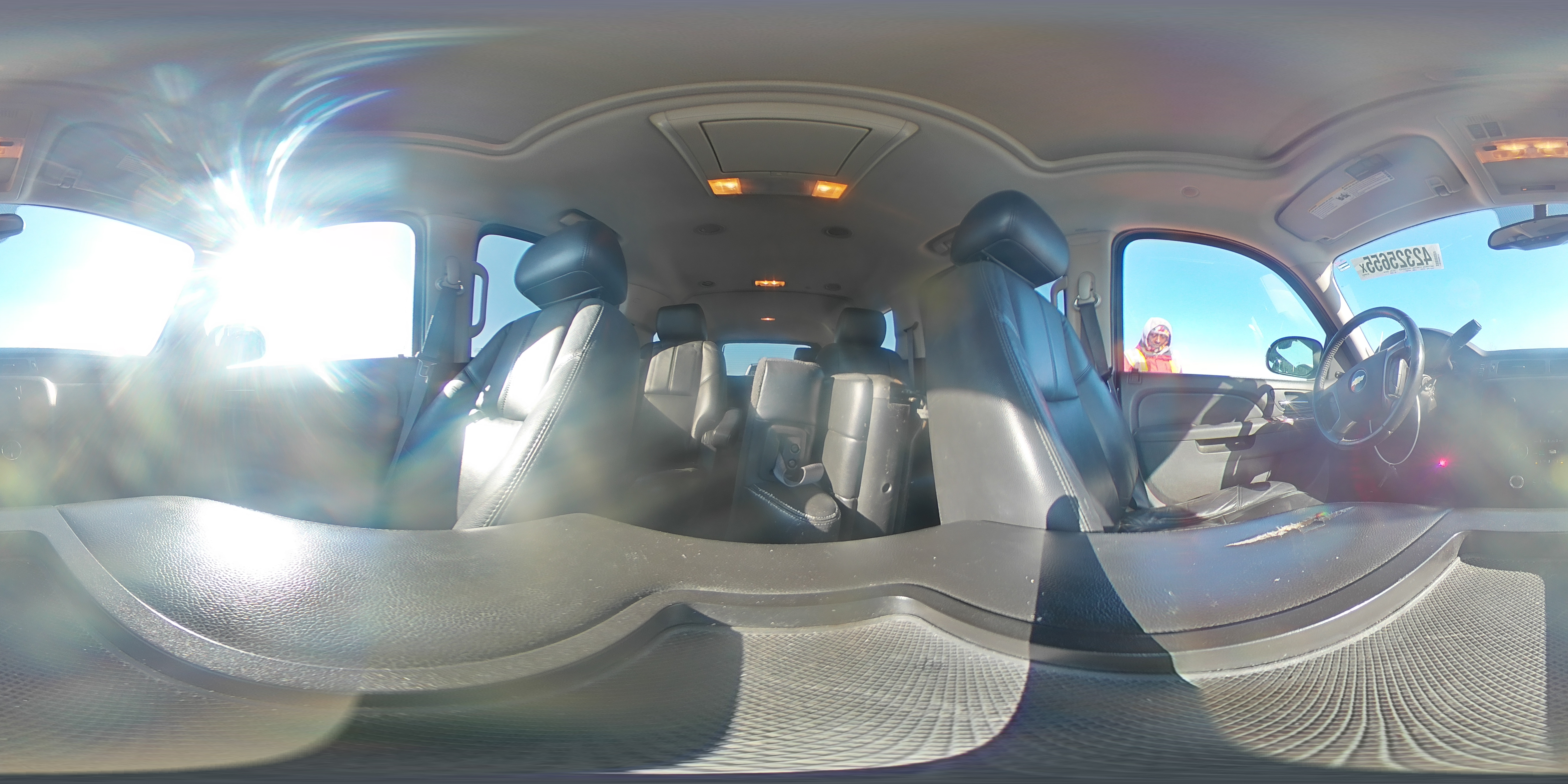 2011 Chevrolet Suburban - Image 13