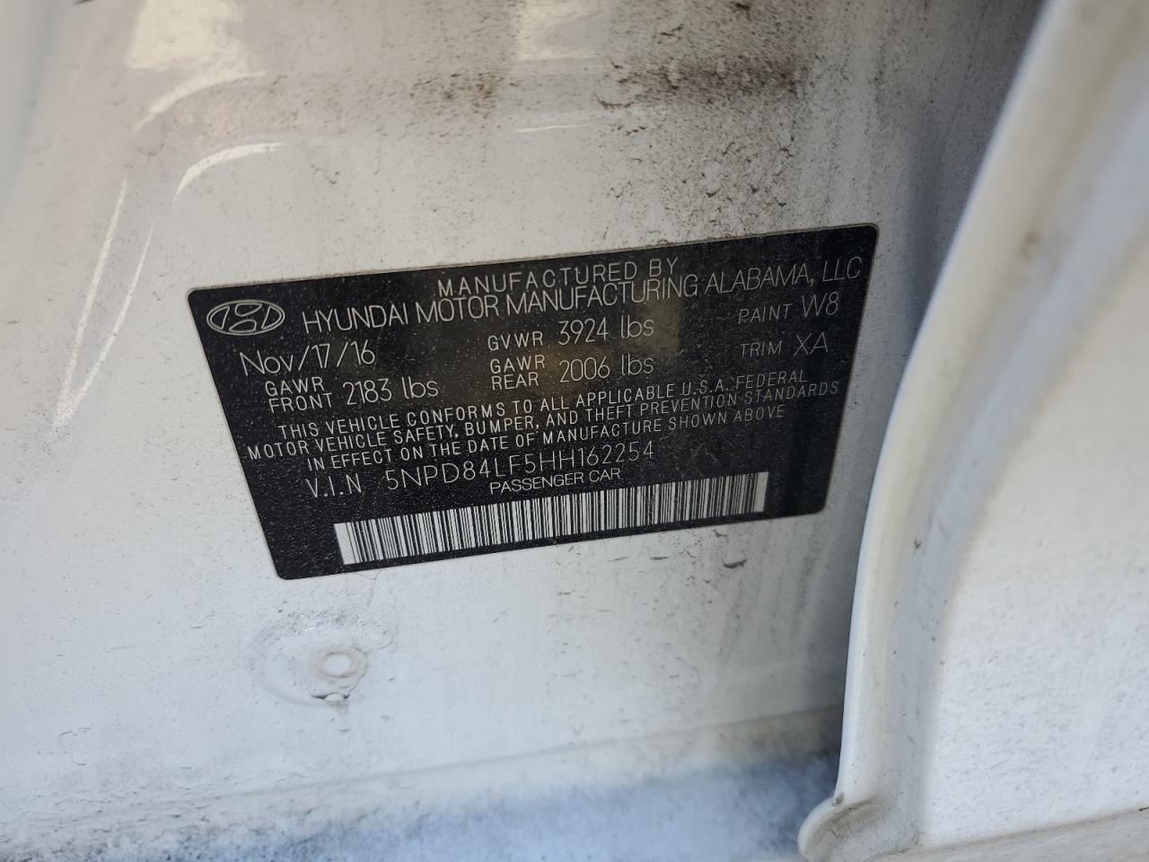 2017 Hyundai Elantra - Image 12