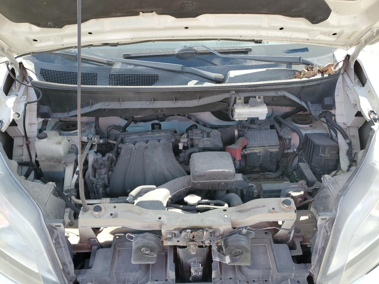 2014 Nissan NV - Image 12
