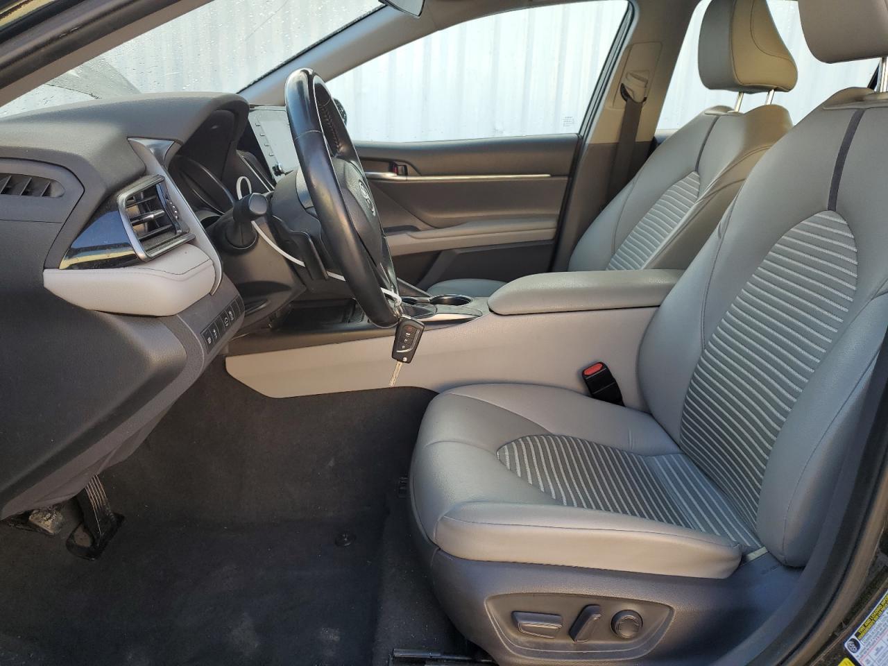 2021 Toyota Camry - Image 7