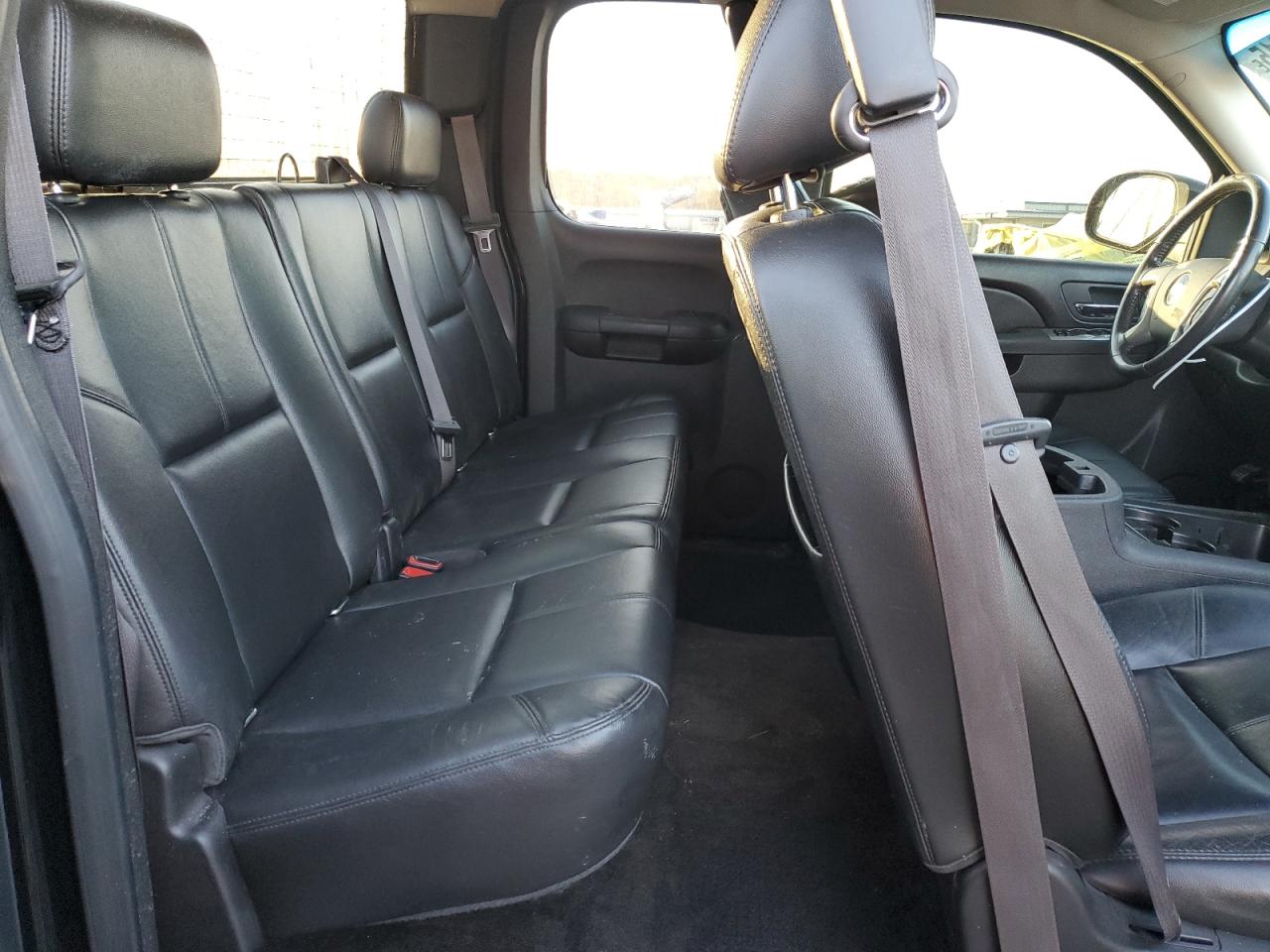 2012 Chevrolet Silverado - Image 10