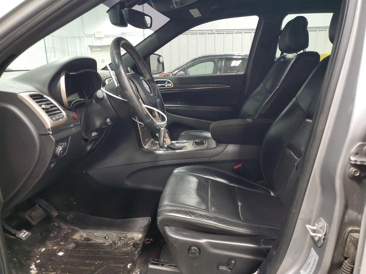2017 Jeep Grand Cherokee - Image 7