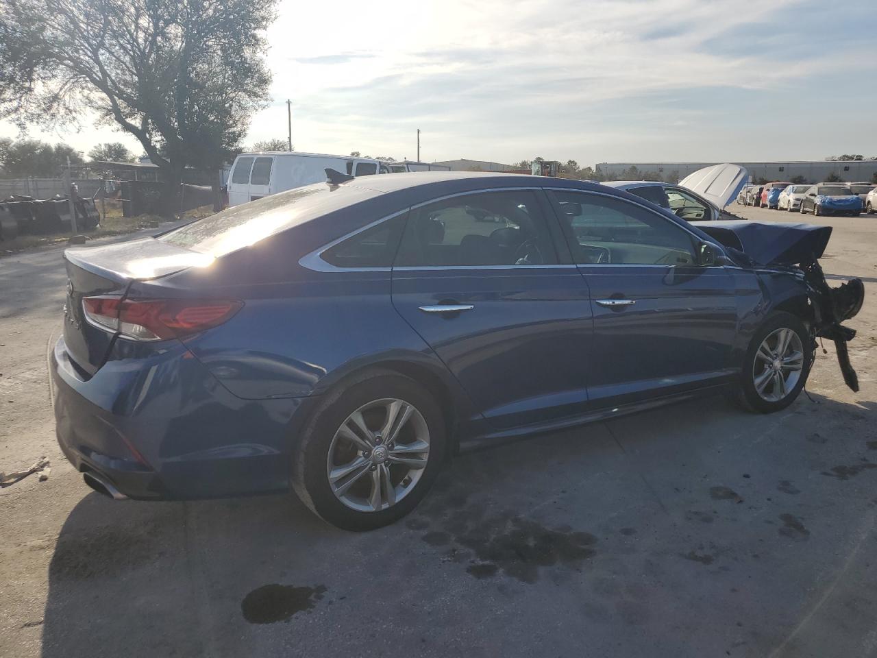 2018 Hyundai Sonata - Image 3