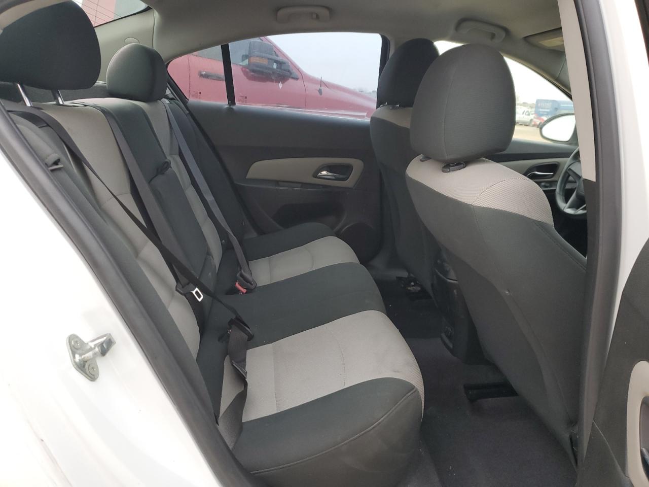 2012 Chevrolet Cruze - Image 10