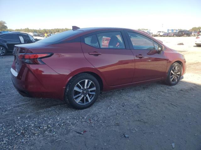 NISSAN VERSA 2021 Червоний