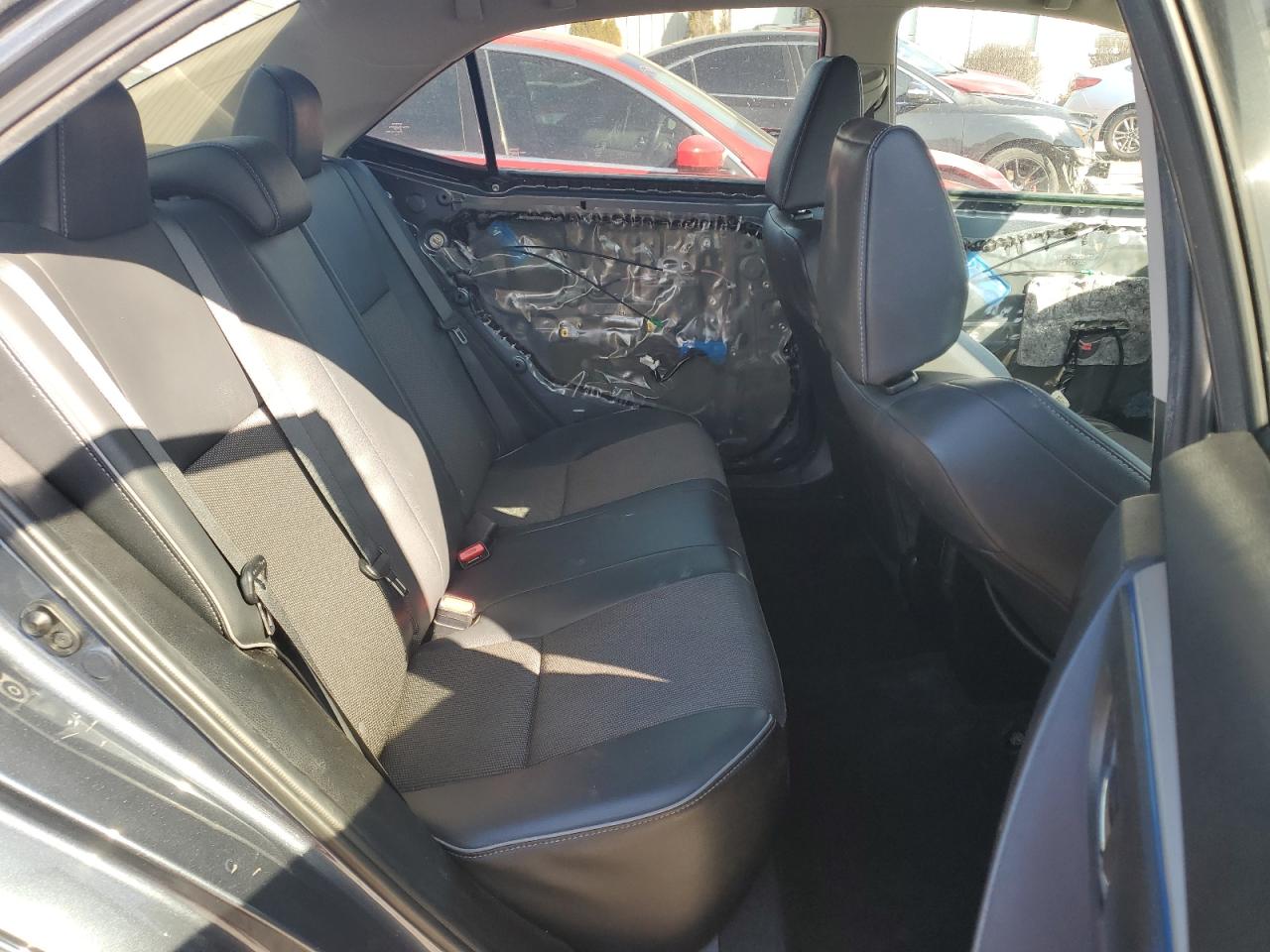 2014 Toyota Corolla - Image 10