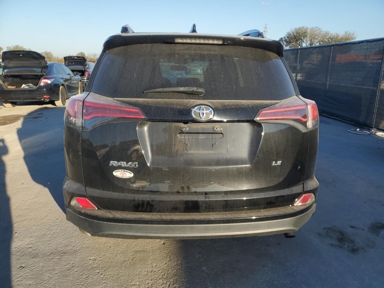 2016 Toyota RAV 4 - Image 6