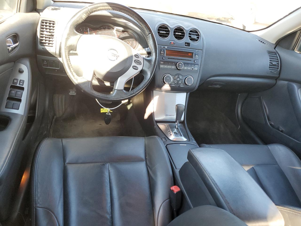 2009 Nissan Altima - Image 8