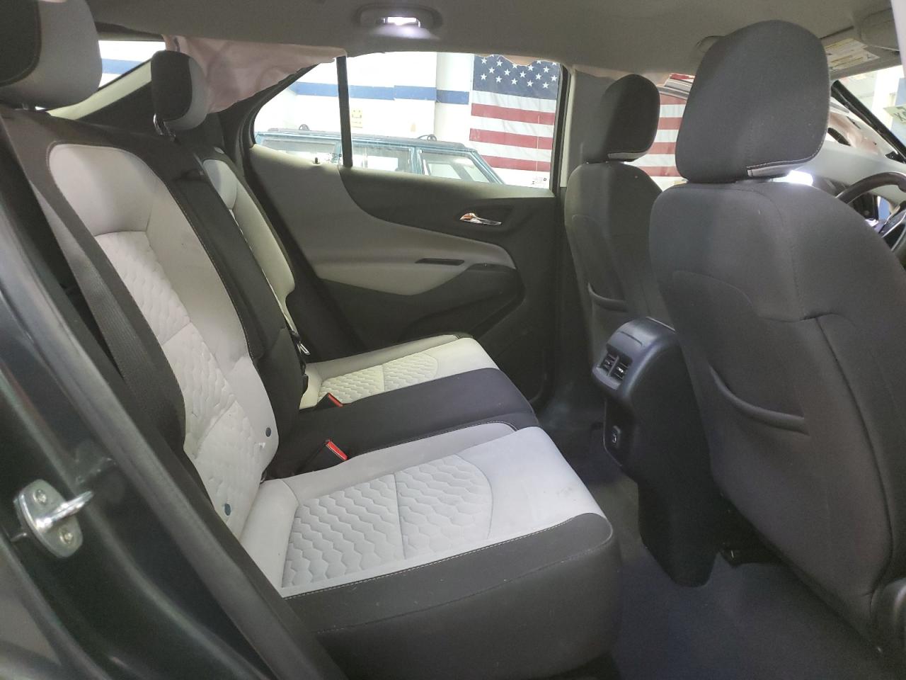 2020 Chevrolet Equinox - Image 12