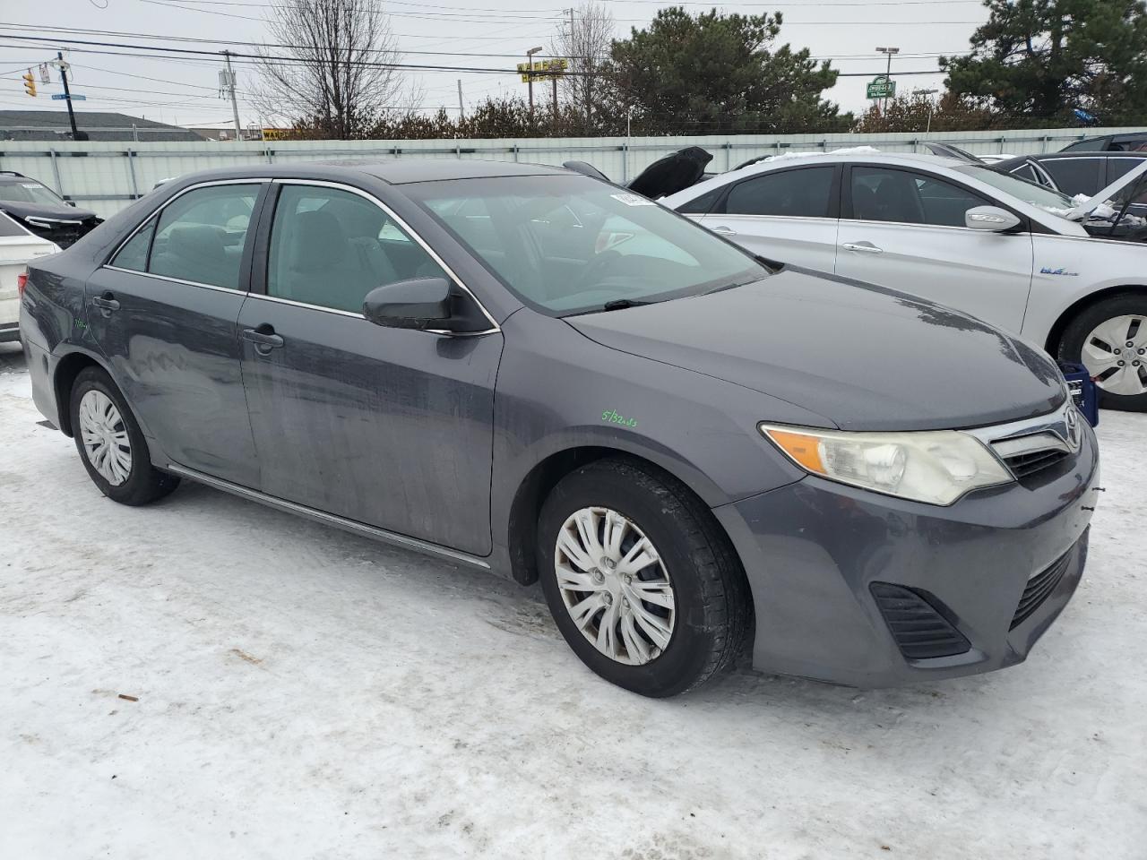 2014 Toyota Camry - Image 4