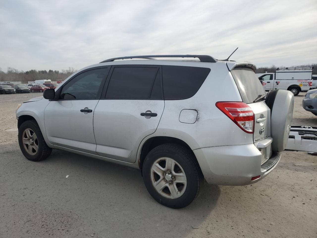 2009 Toyota RAV 4 - Image 2