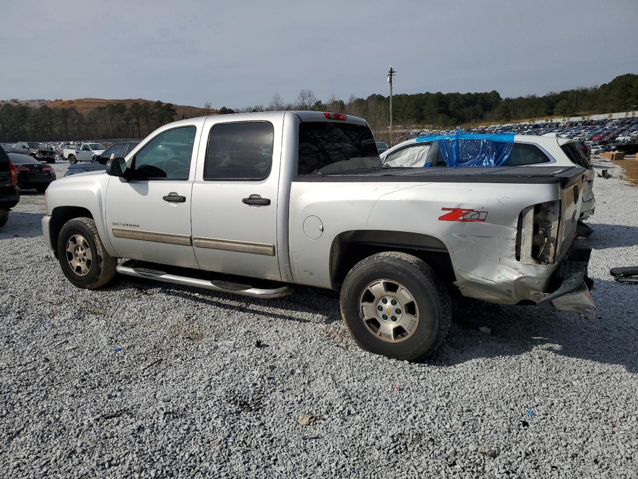 2011 Chevrolet Silverado - Image 2
