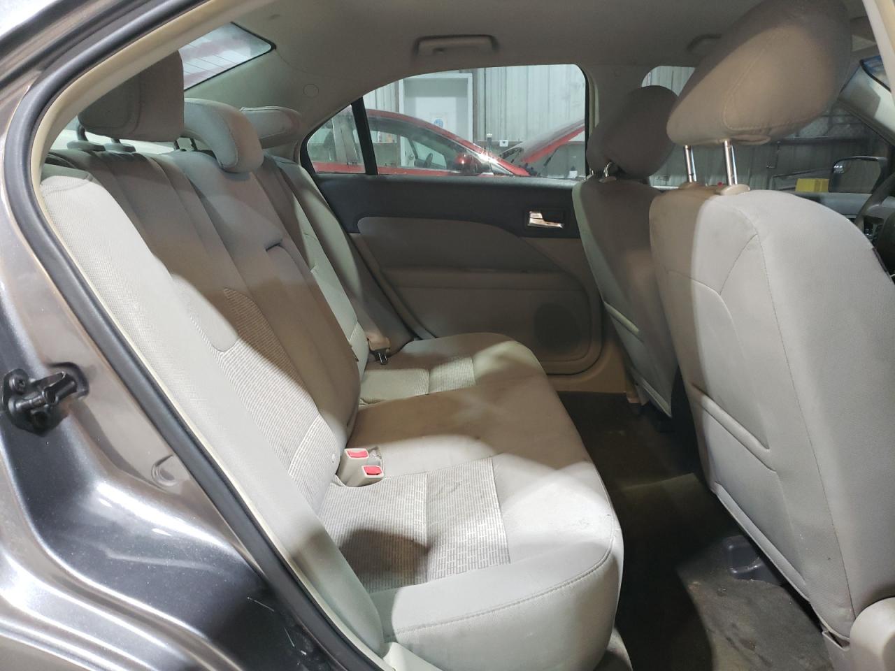 2012 Ford Fusion - Image 10