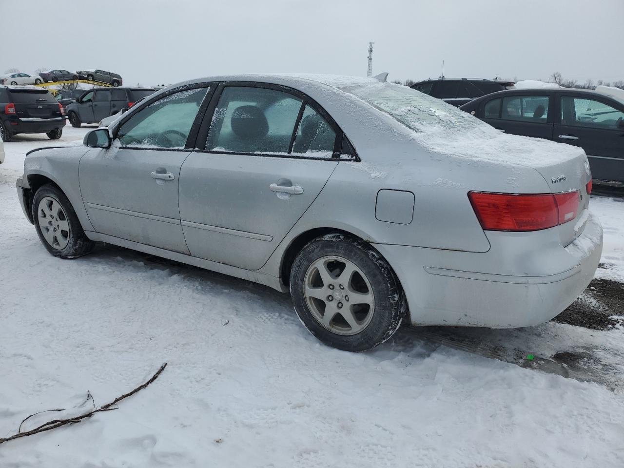 2009 Hyundai Sonata - Image 2