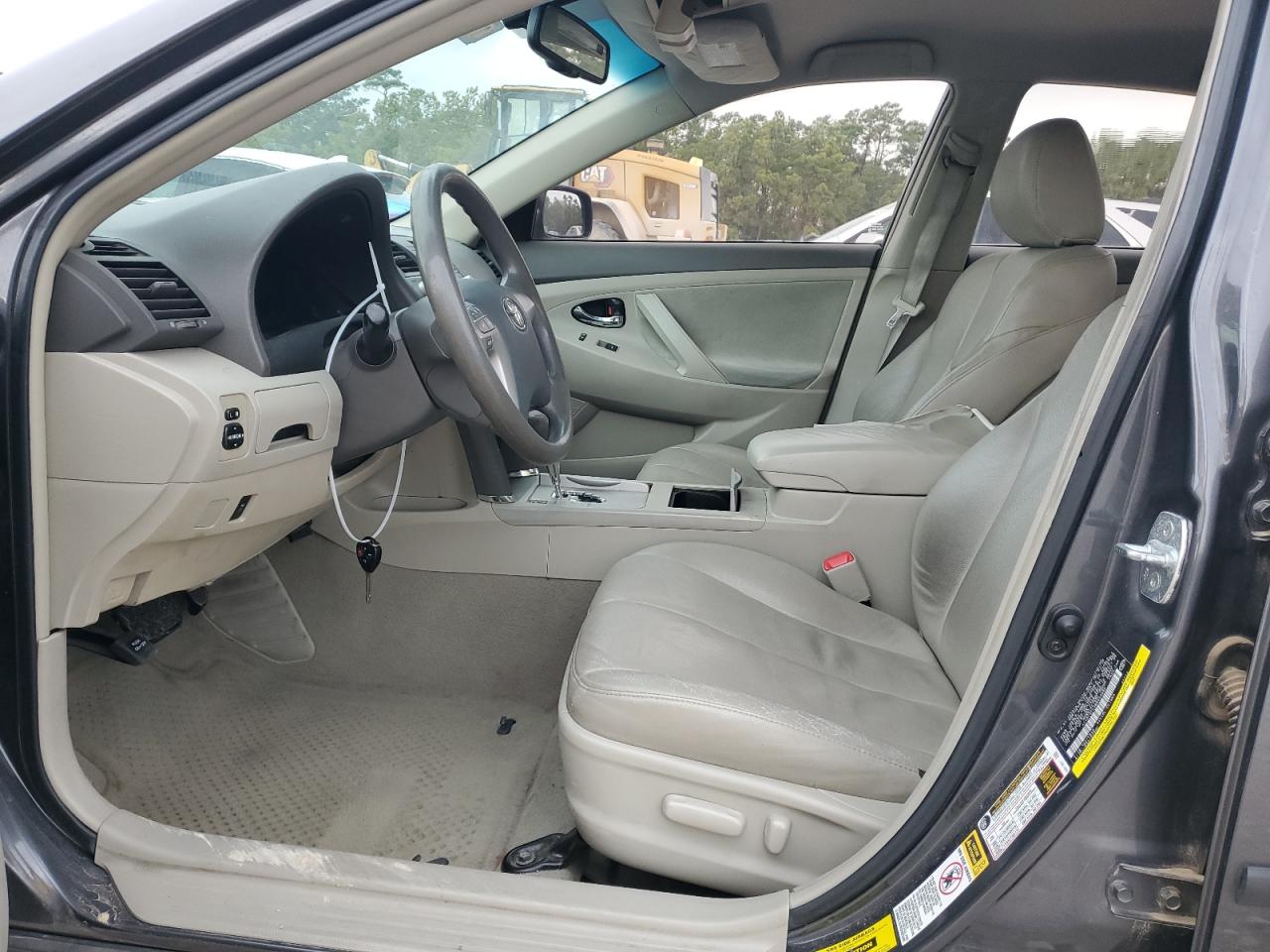 2011 Toyota Camry - Image 7