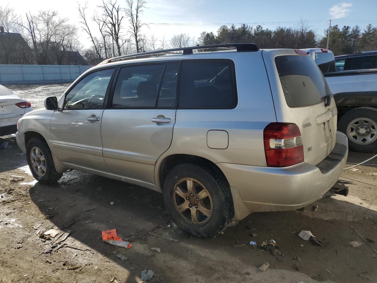 2005 Toyota Highlander - Image 2