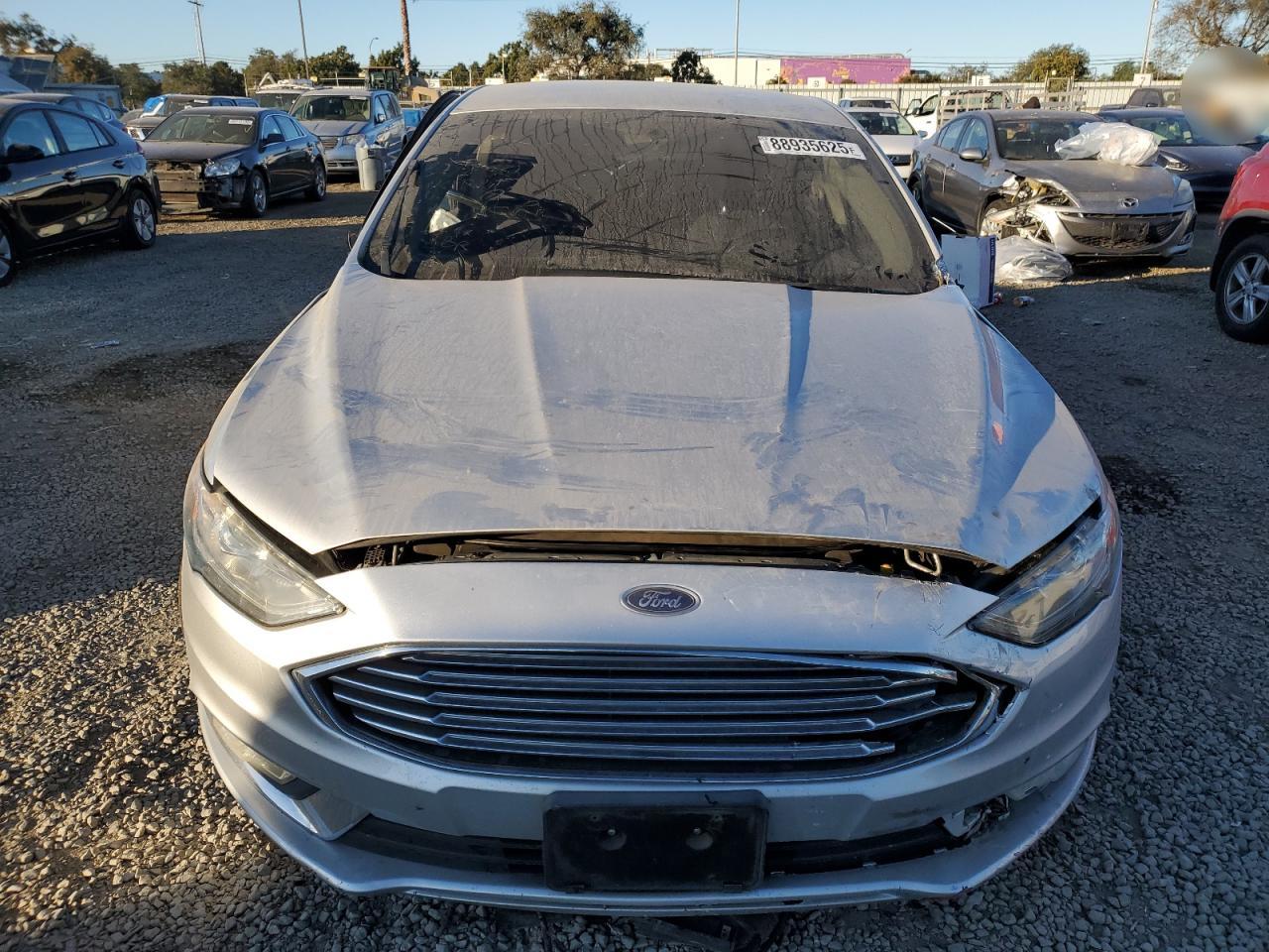 VIN 3FA6P0LU7JR198359 2018 FORD FUSION no.5