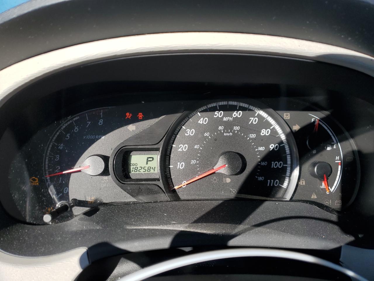 2012 Toyota Sienna - Image 9