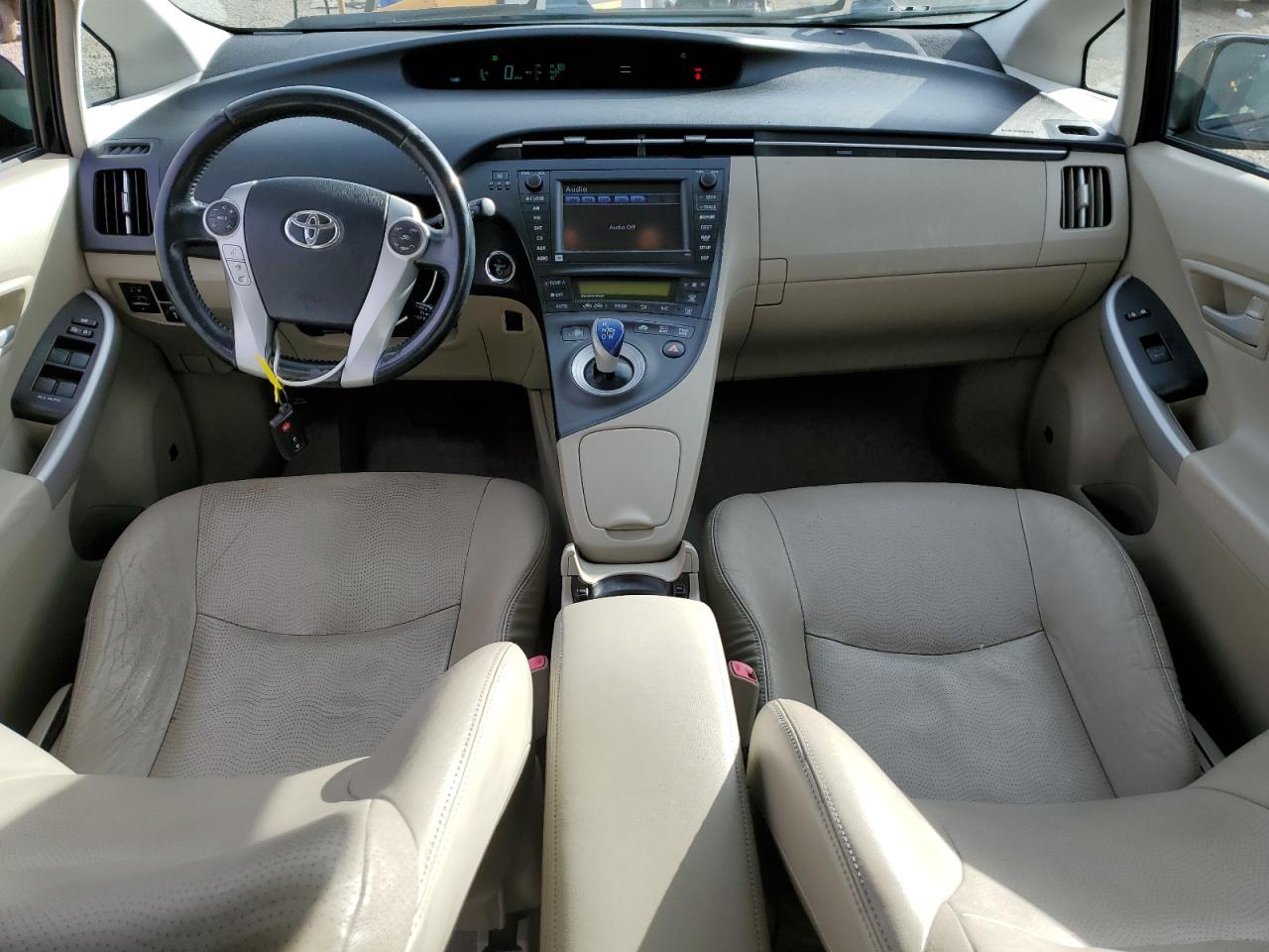 2011 Toyota Prius - Image 8