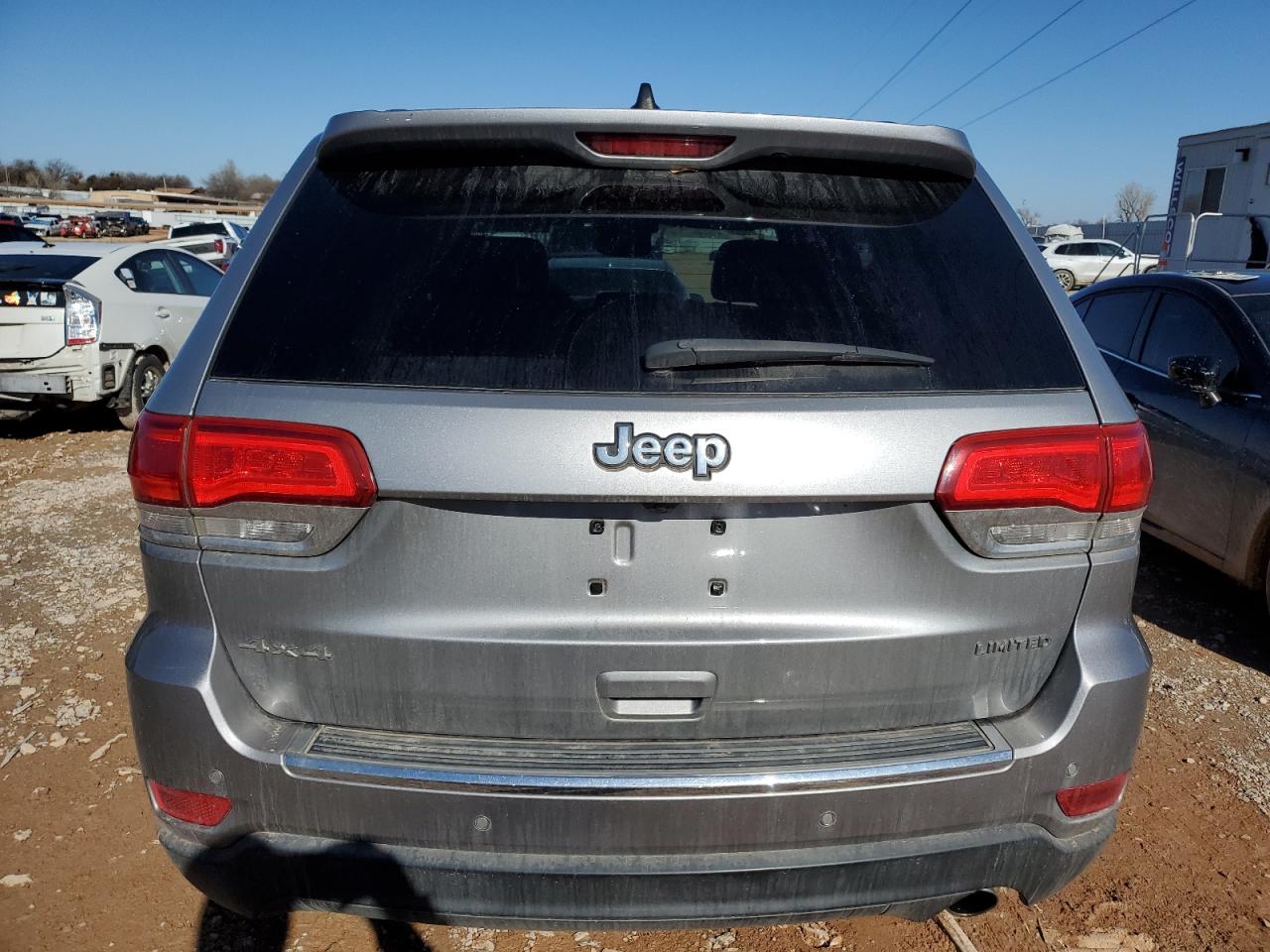 2017 Jeep Grand Cherokee - Image 6