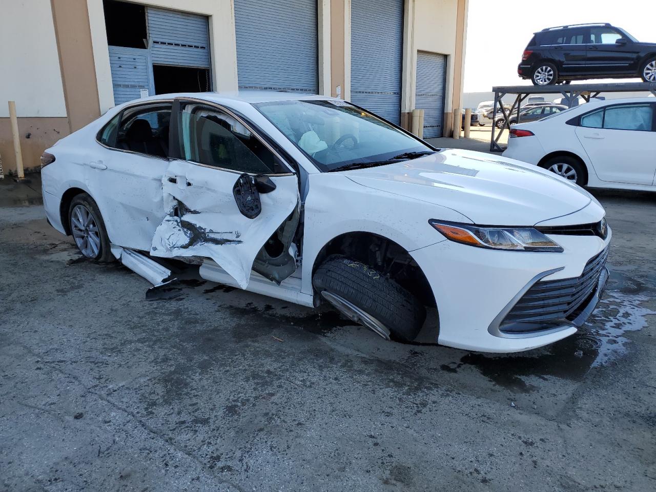 2022 Toyota Camry - Image 4