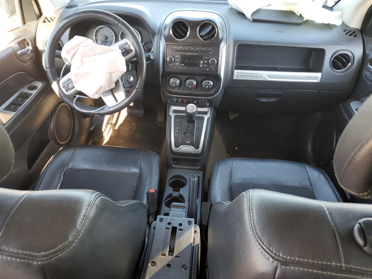 2016 Jeep Compass - Image 8