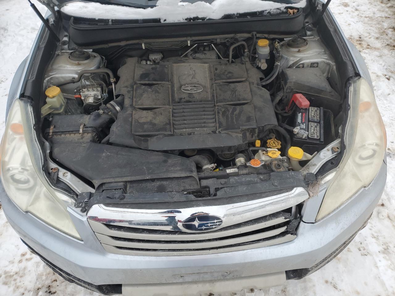 2012 Subaru Outback - Image 12
