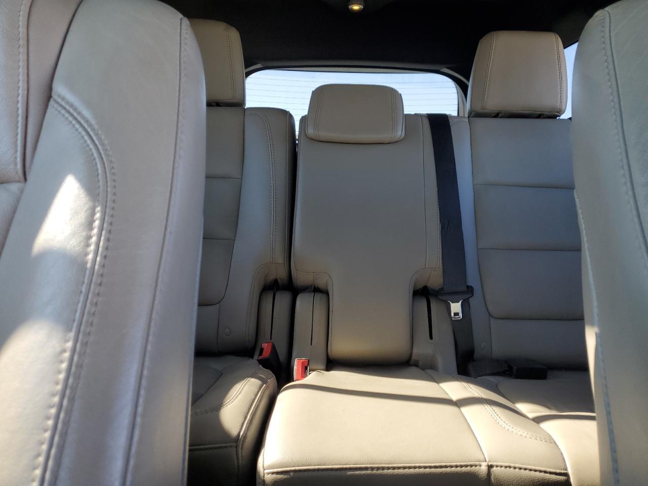 2014 Ford Explorer - Image 10