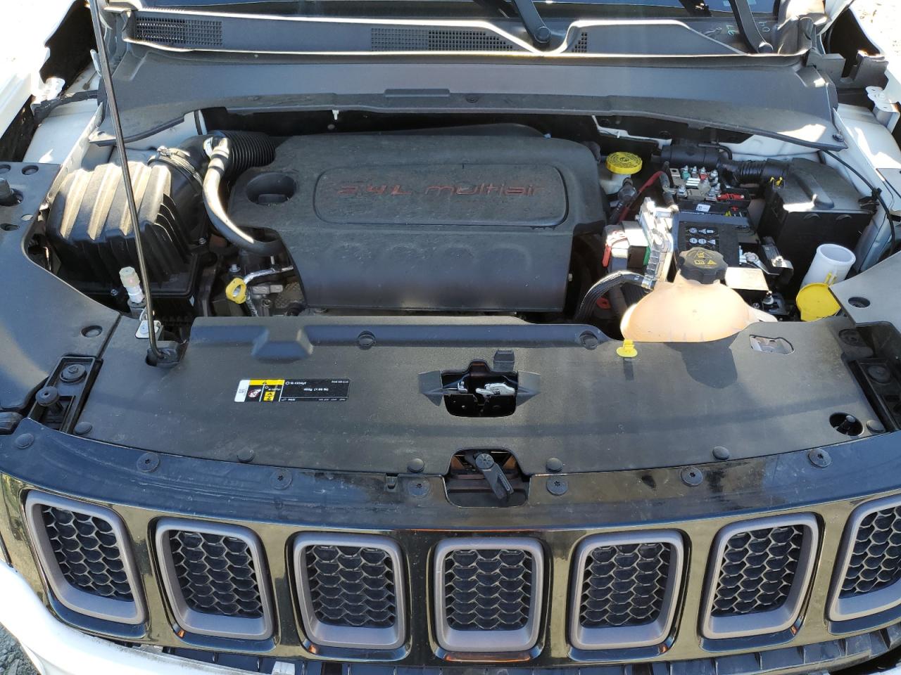 2021 Jeep Compass - Image 12