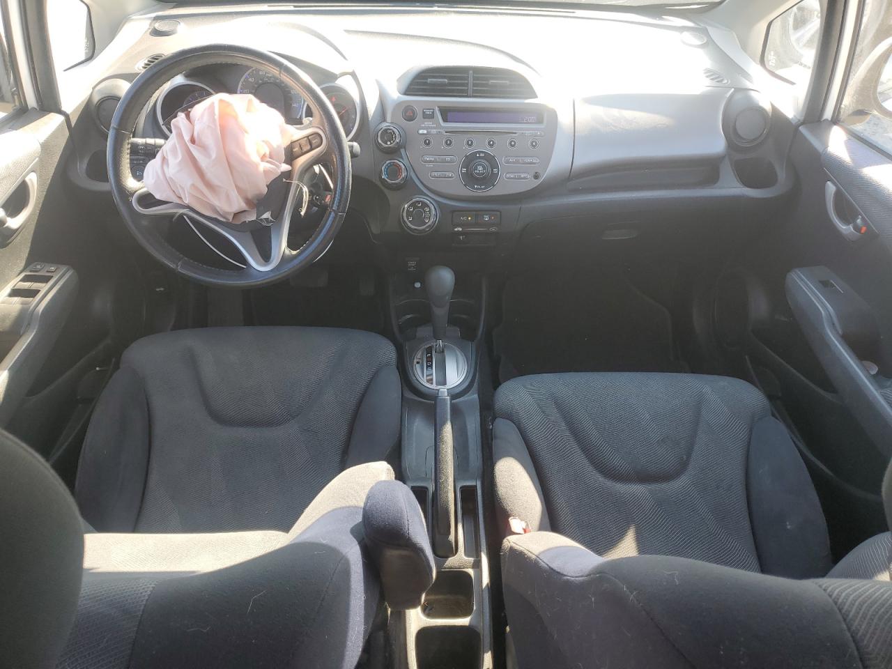 2009 Honda Fit - Image 8