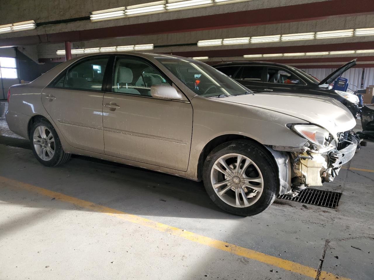 2004 Toyota Camry - Image 4