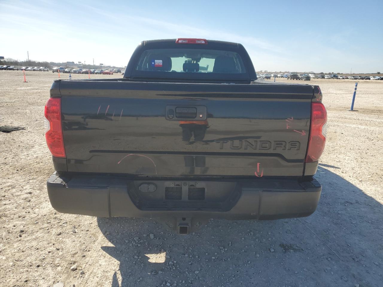 2018 Toyota Tundra - Image 6