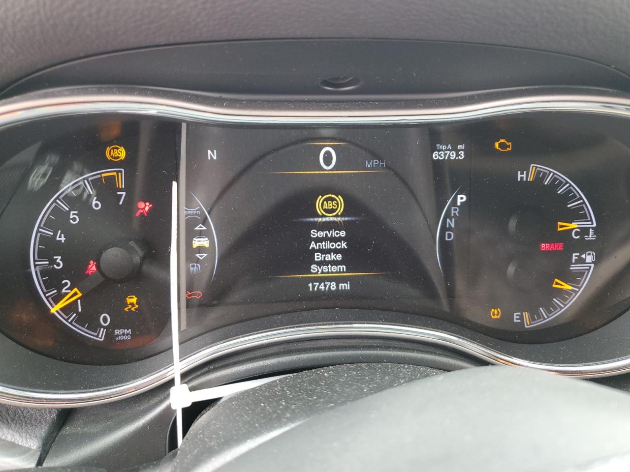 2020 Jeep Grand Cherokee - Image 9