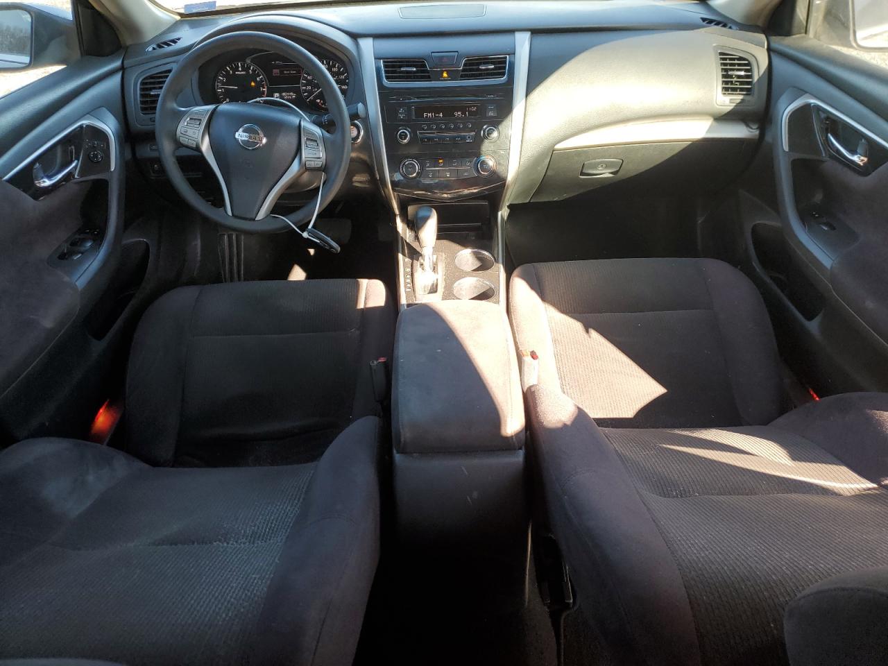 2013 Nissan Altima - Image 8