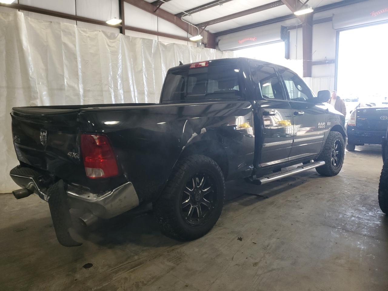 2015 RAM 1500 - Image 3