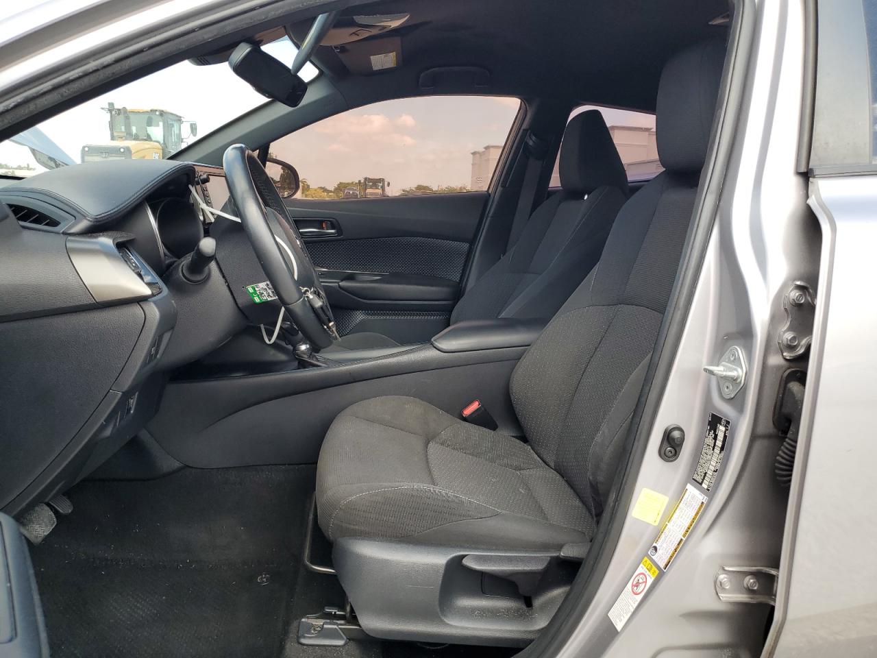 2018 Toyota C-HR - Image 7