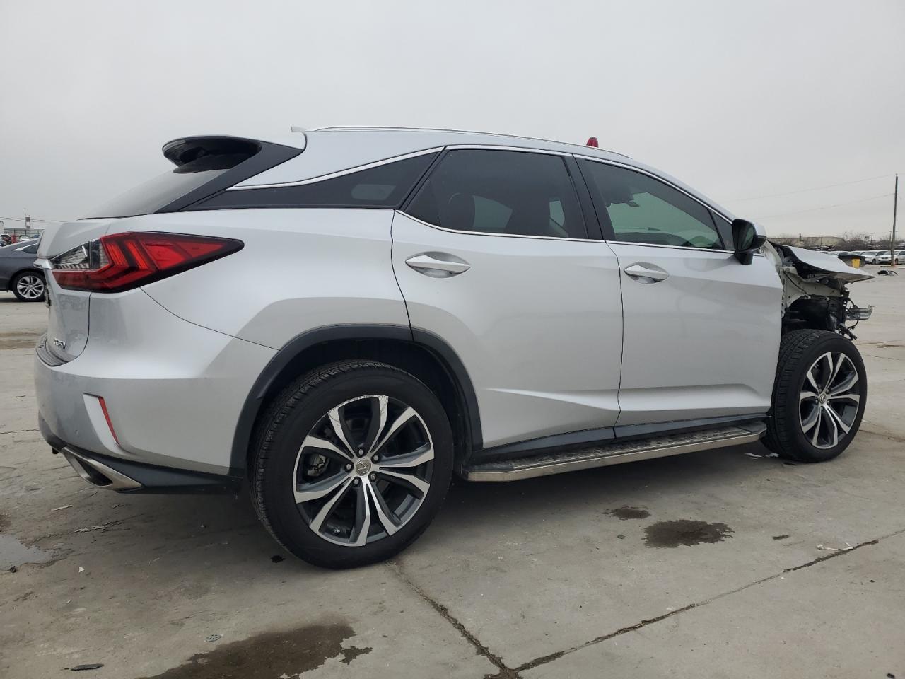 2017 Lexus RX - Image 3