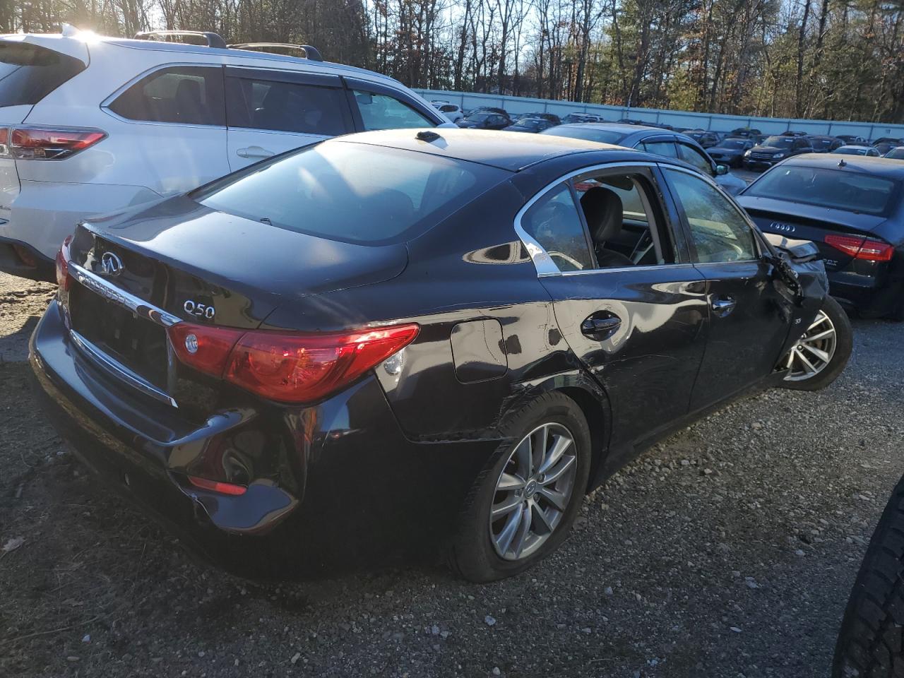 VIN JN1BV7AR8EM701775 2014 INFINITI Q50 no.3