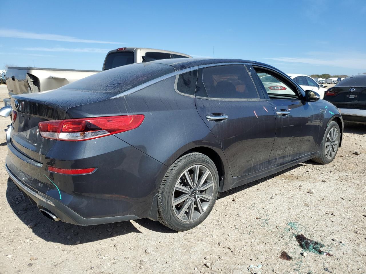 2019 Kia Optima - Image 3
