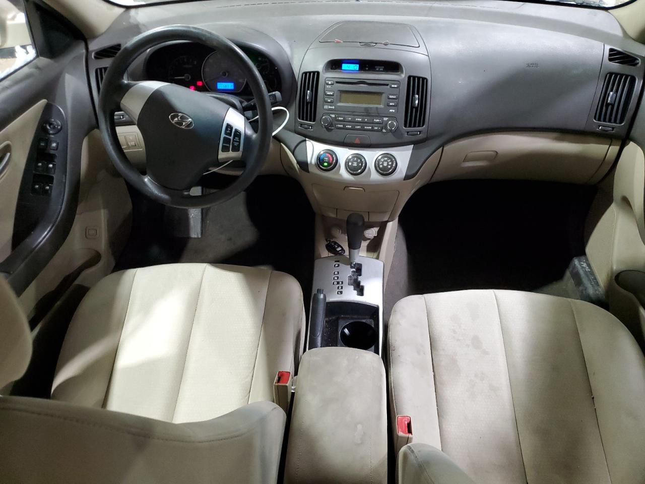 2008 Hyundai Elantra - Image 8