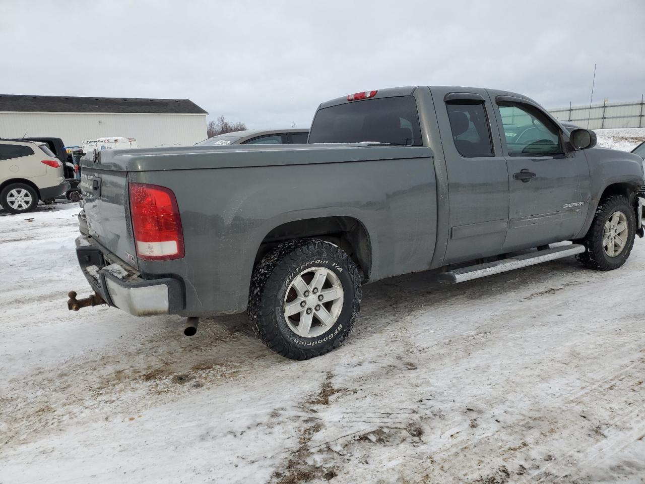 2011 GMC Sierra - Image 3