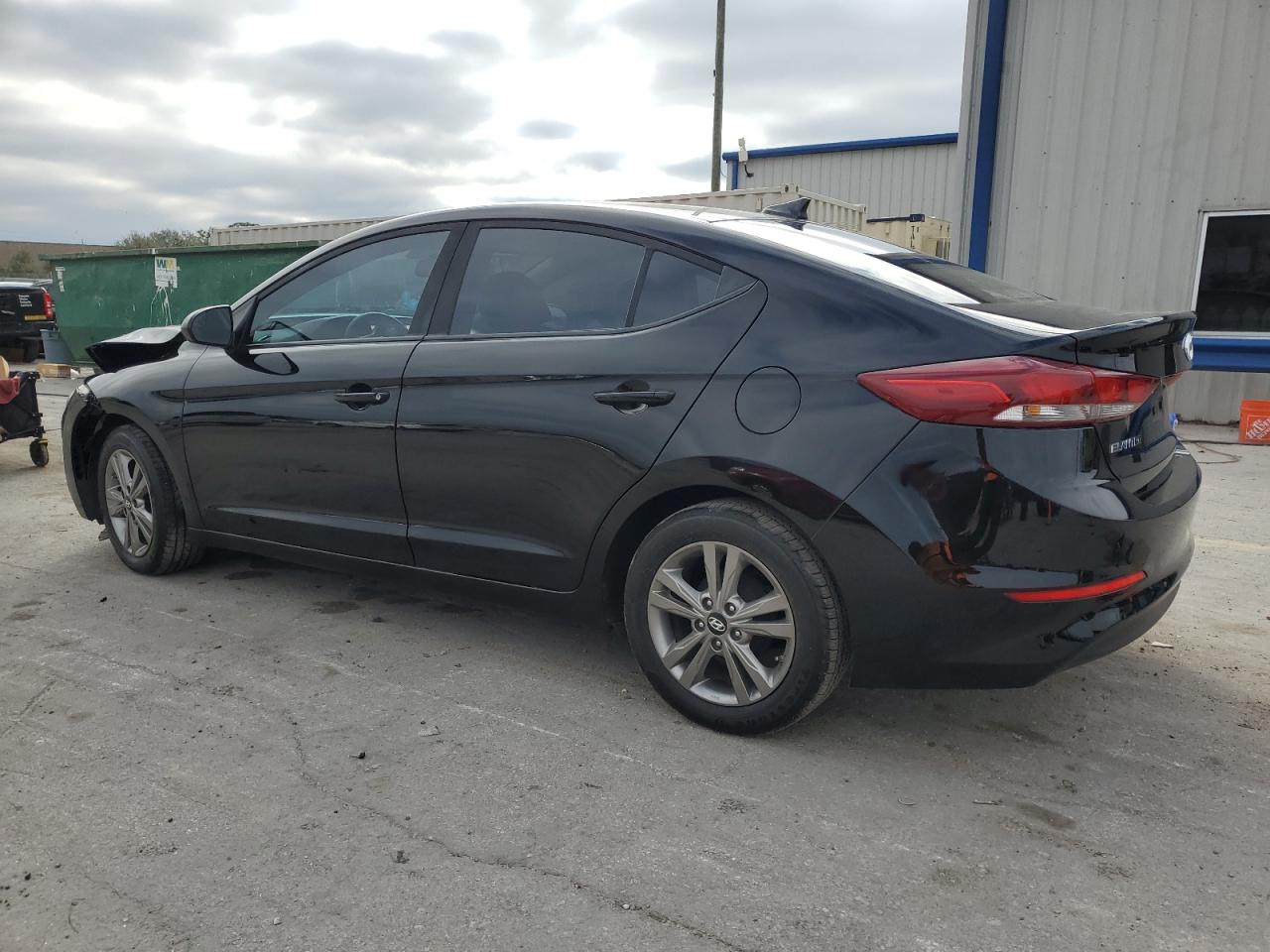 2017 Hyundai Elantra - Image 2