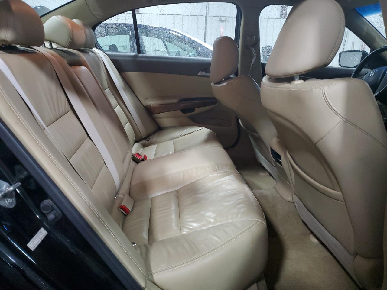 2010 Honda Accord - Image 10