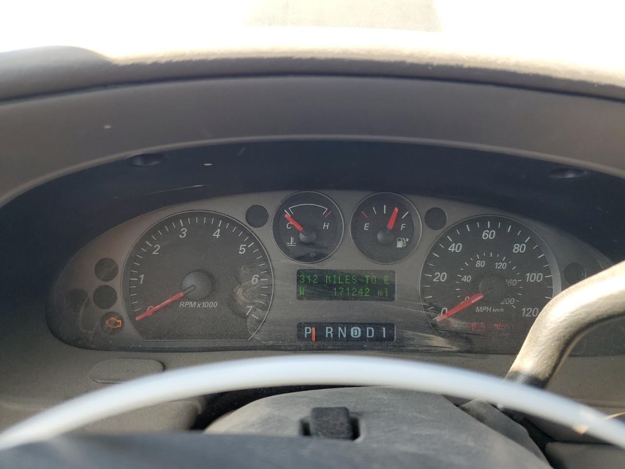 2005 Ford Taurus - Image 9