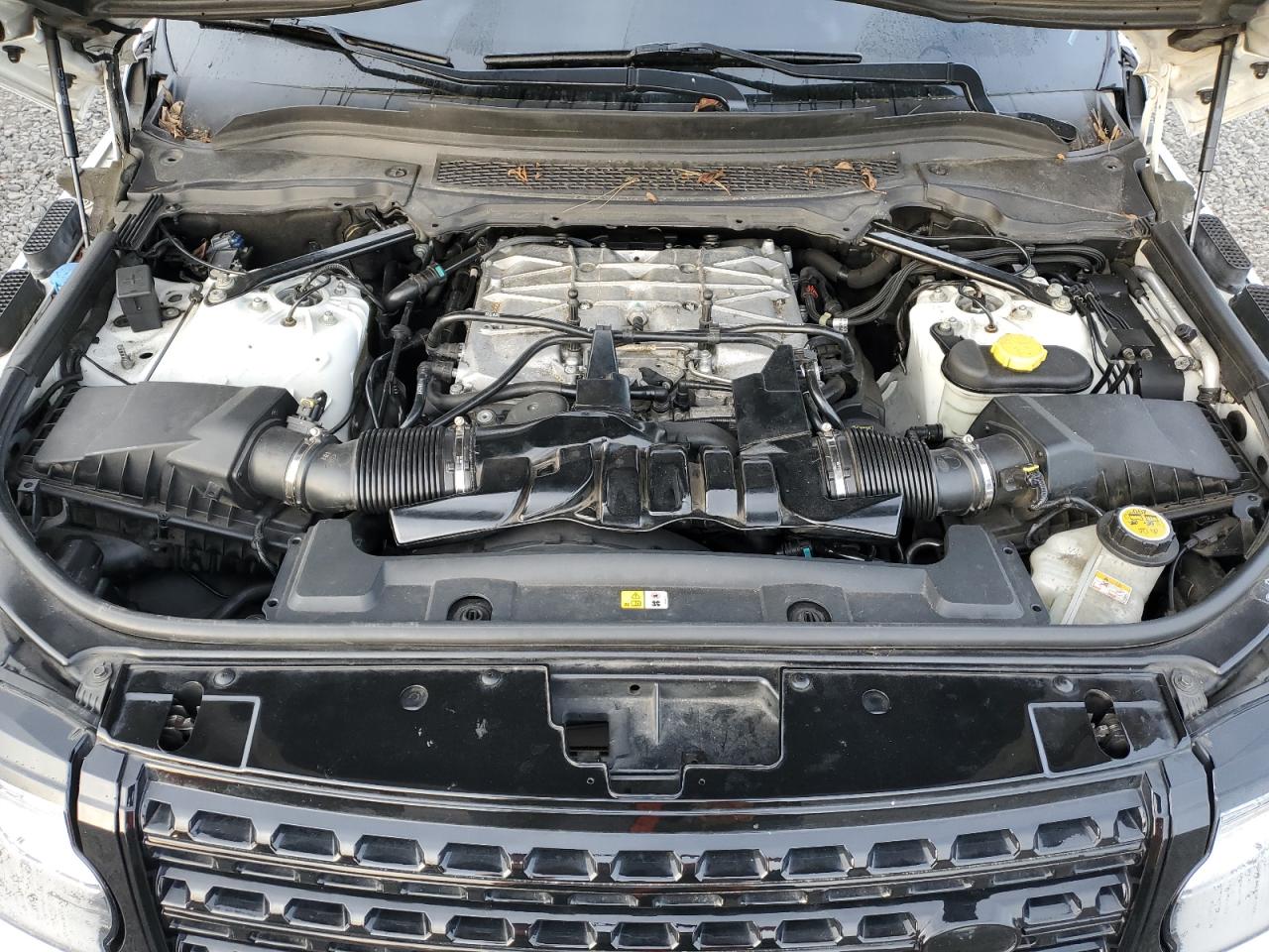 2013 Land Rover Range Rover - Image 11